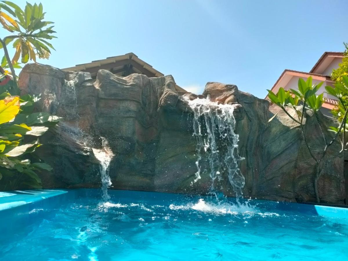 Roemahkoe Holidayhome Malacca ภายนอก รูปภาพ
